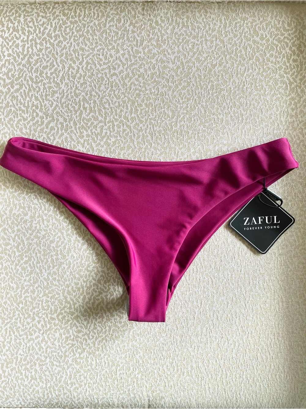 Zaful High Cut Cheeky Swim Bottom in Fuchsia Size 4 NWT